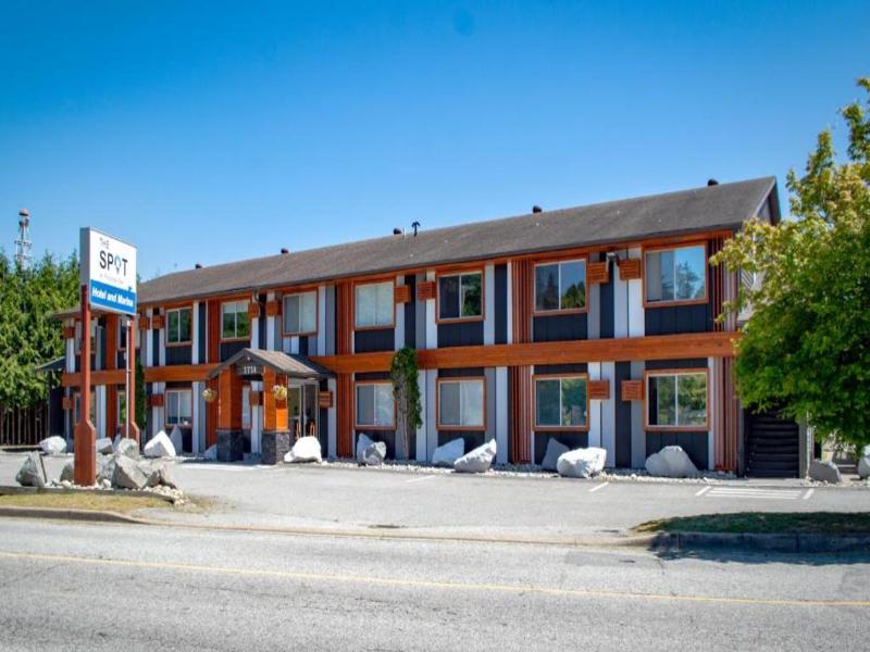 The Spot At Porpoise Bay Hotel & Marina image