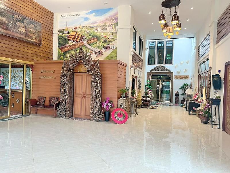 Kokhaburi Hotel By Zuzu image