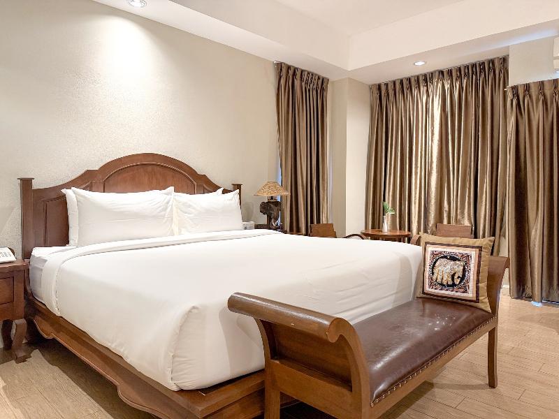 Kokhaburi Hotel By Zuzu image