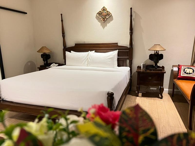 Kokhaburi Hotel By Zuzu image
