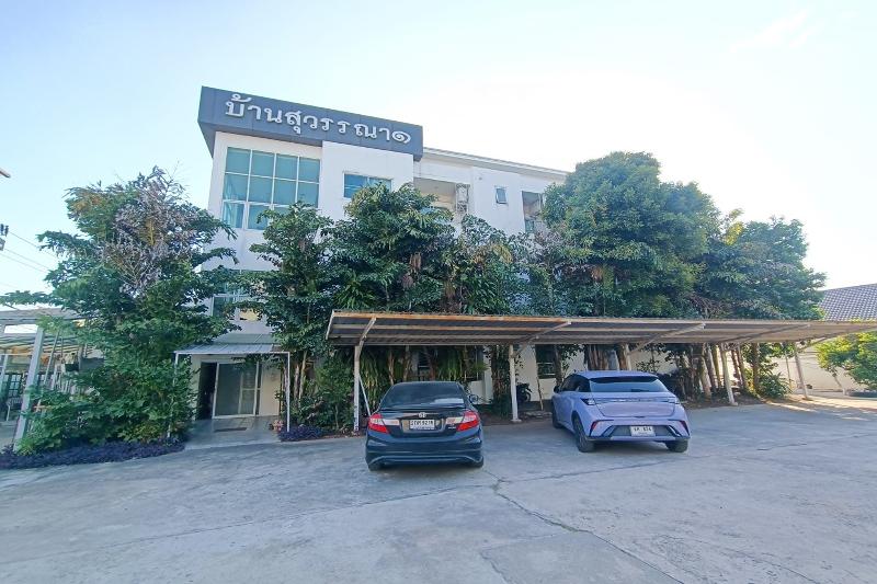 Baansuwanna Hotel By Zuzu image