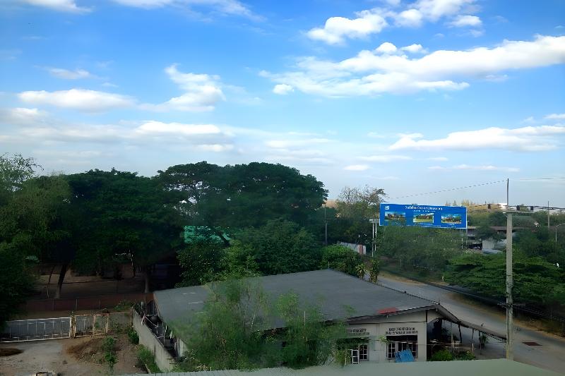 Baansuwanna Hotel By Zuzu image