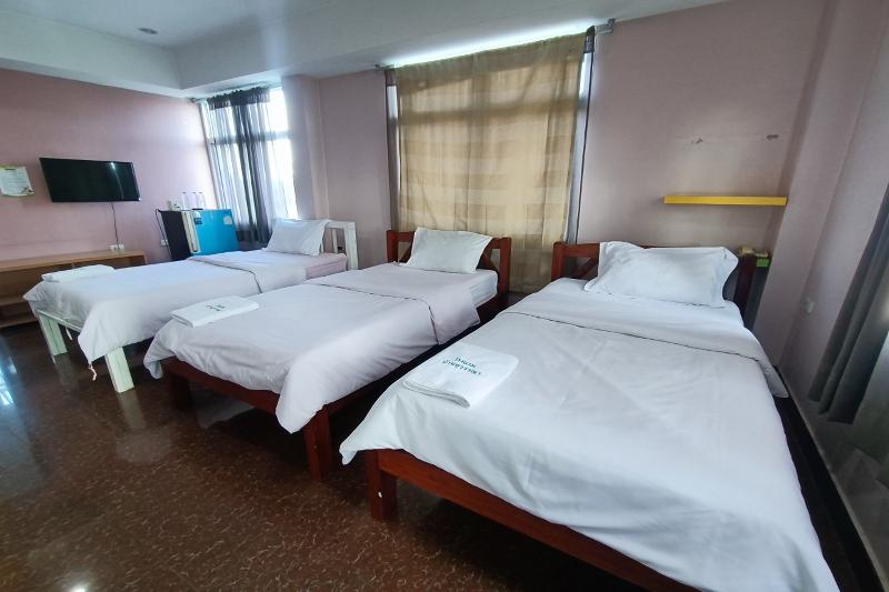 Baansuwanna Hotel By Zuzu image