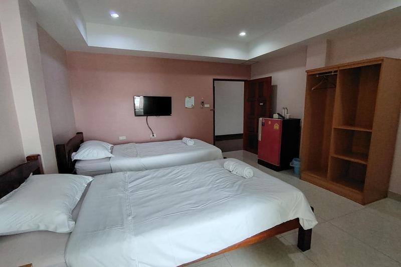 Baansuwanna Hotel By Zuzu image