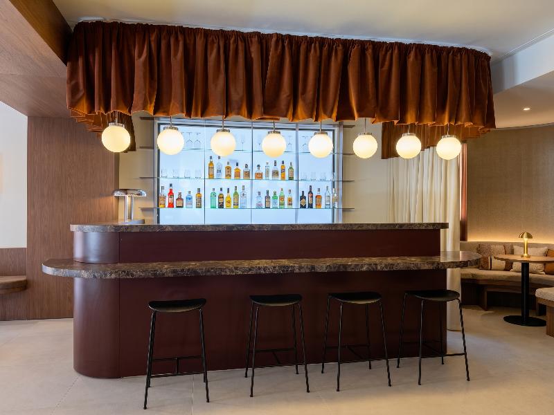 Hotel Medium Montecarlo image