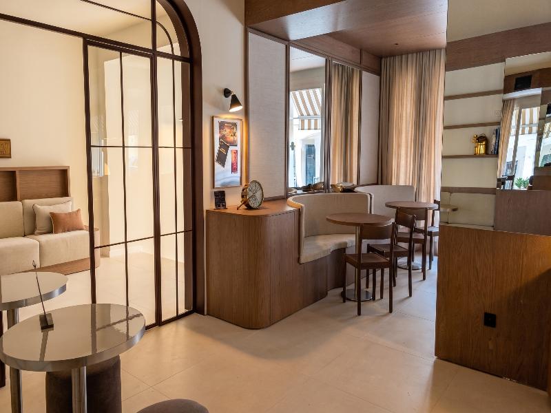 Hotel Medium Montecarlo image
