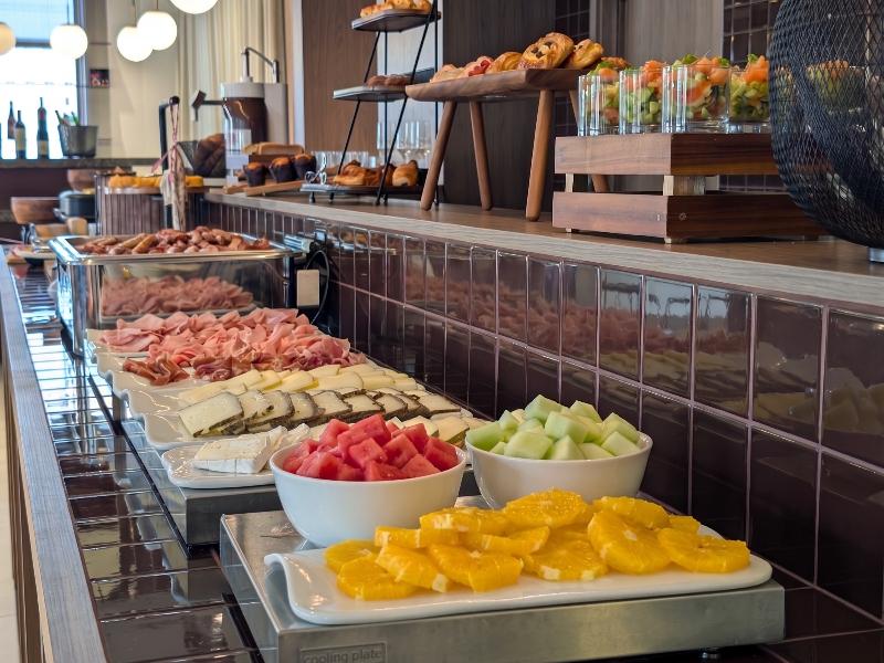 Hotel Medium Montecarlo image