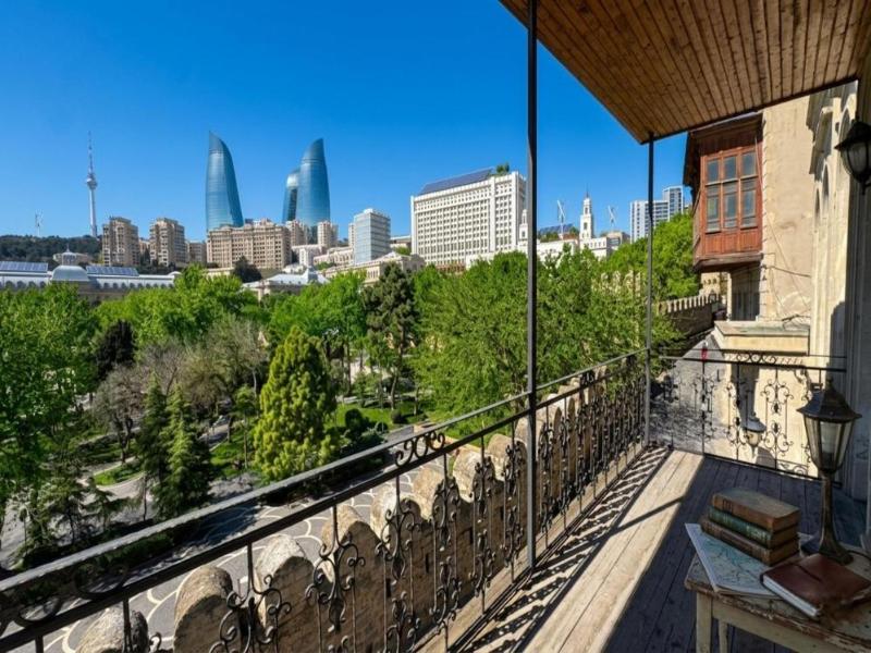 Seven Gates Hotel image