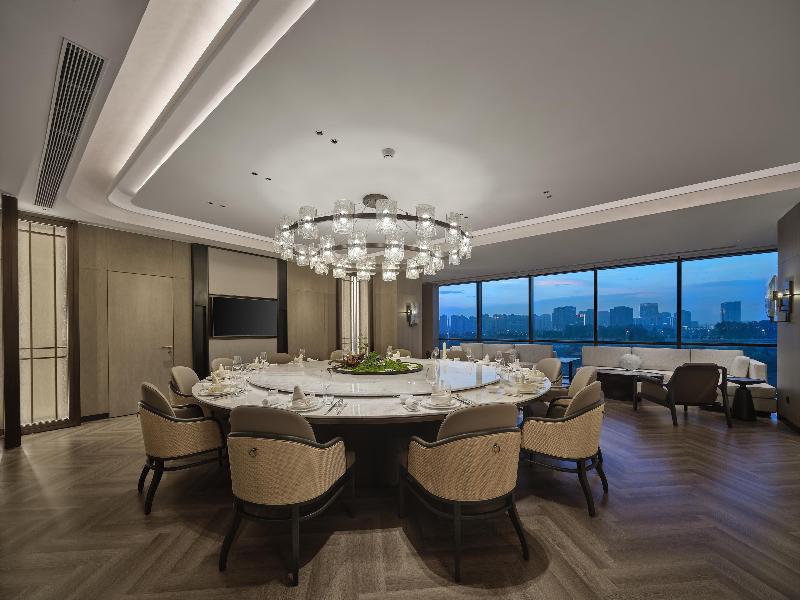 Hilton Jiashan image