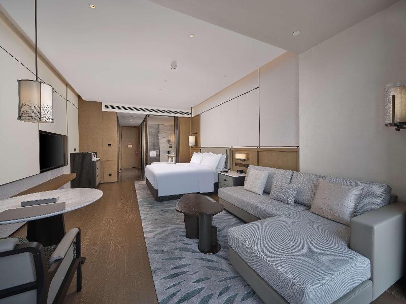 Hilton Jiashan image