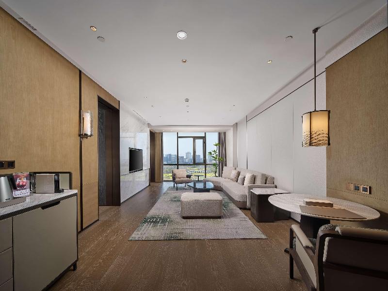 Hilton Jiashan image