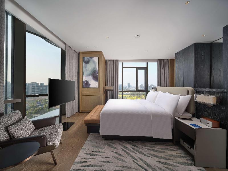 Hilton Jiashan image