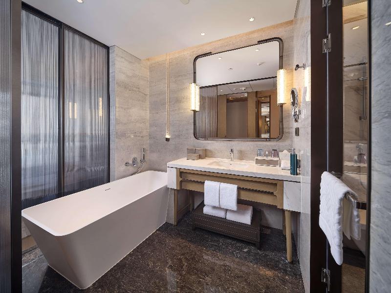 Hilton Jiashan image