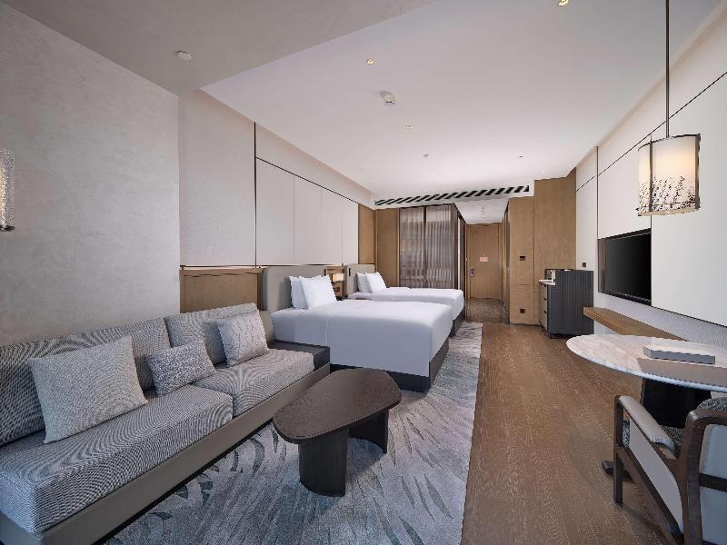 Hilton Jiashan image