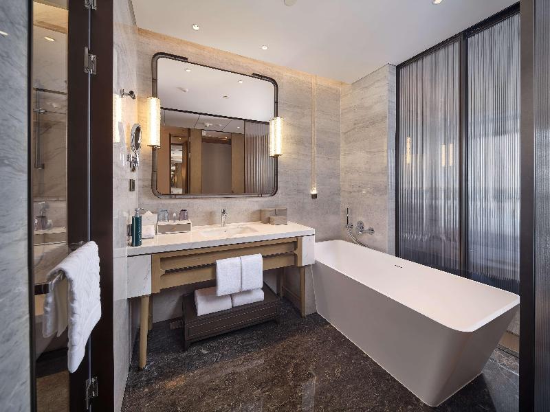 Hilton Jiashan image