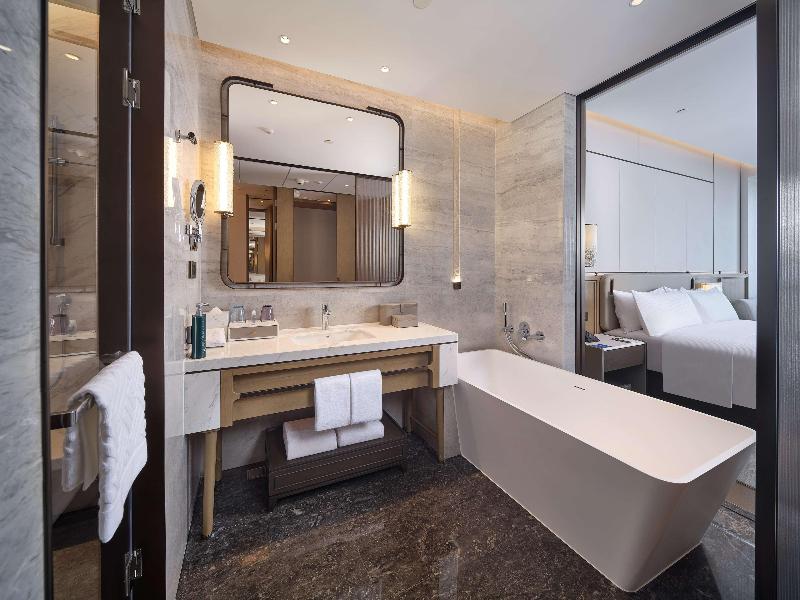 Hilton Jiashan image