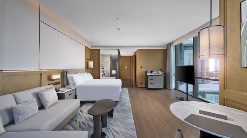 Hilton Jiashan image