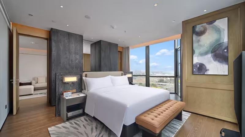 Hilton Jiashan image