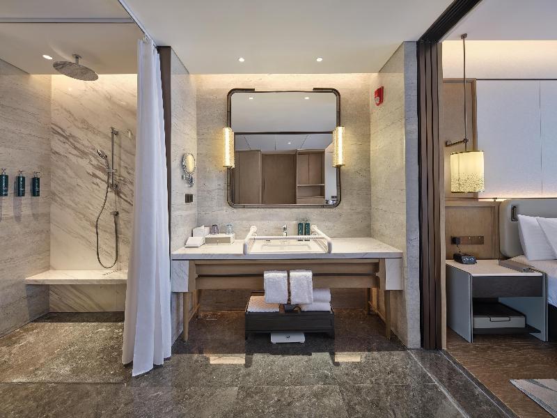 Hilton Jiashan image