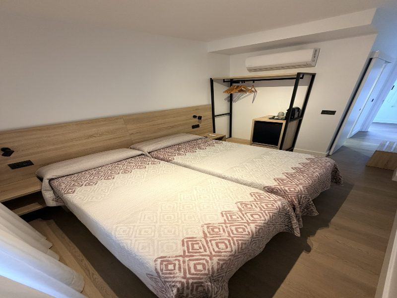 Hostal Juan Carlos image