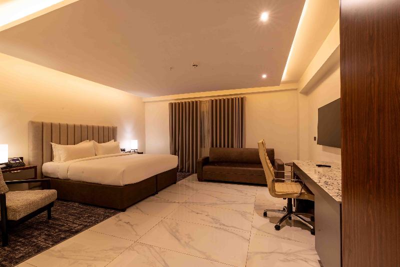 Palms By Eagles Airport City (formerly Holidayinn) image