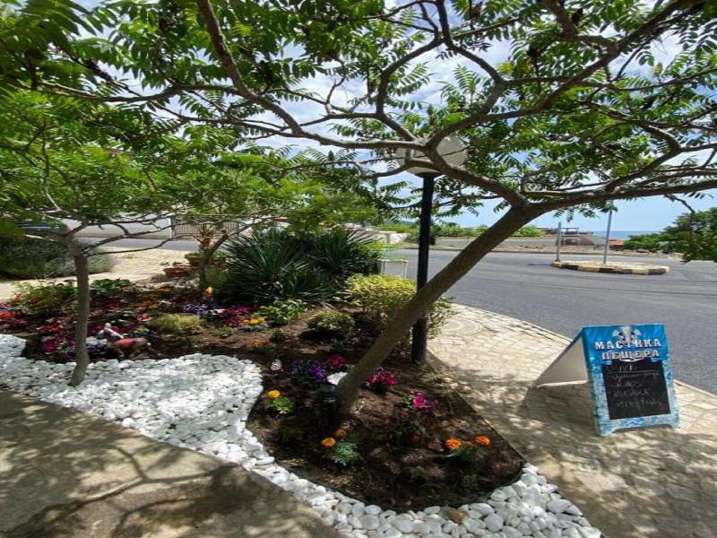 Sea Vista Hotel image