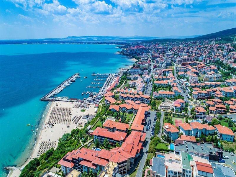Sea Vista Hotel image
