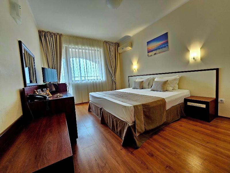 Sea Vista Hotel image