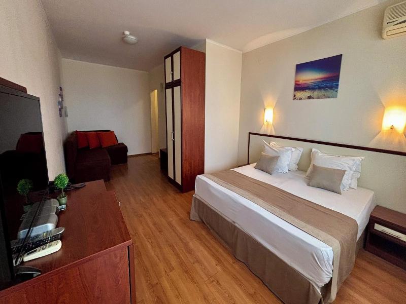 Sea Vista Hotel image