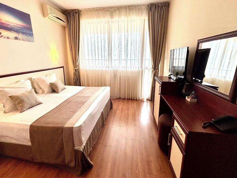 Sea Vista Hotel image