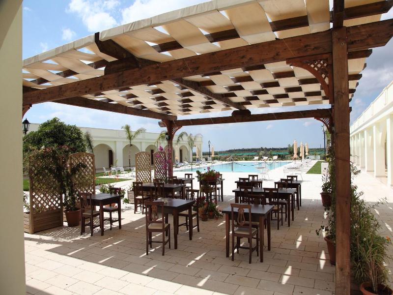 Agri Hotel Conte Salentino image