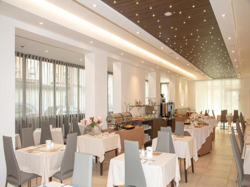 Hotel Carinthia image
