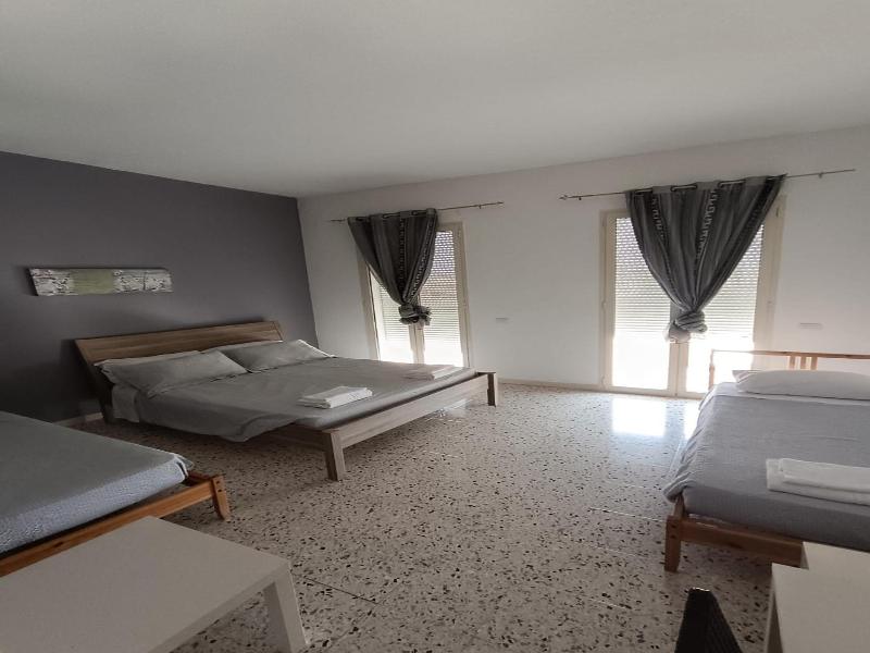 Glemerald Hostel image
