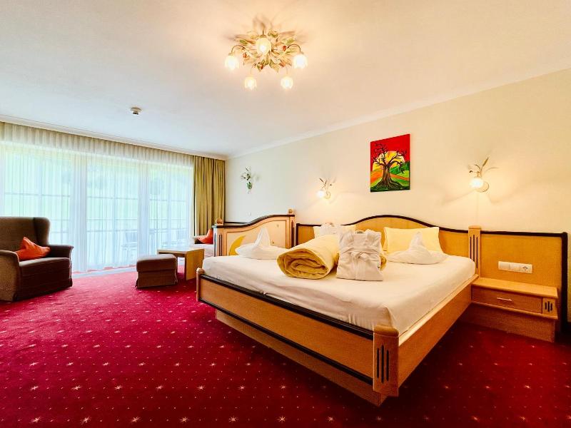 Wellness- Und Familienhotel Egger image