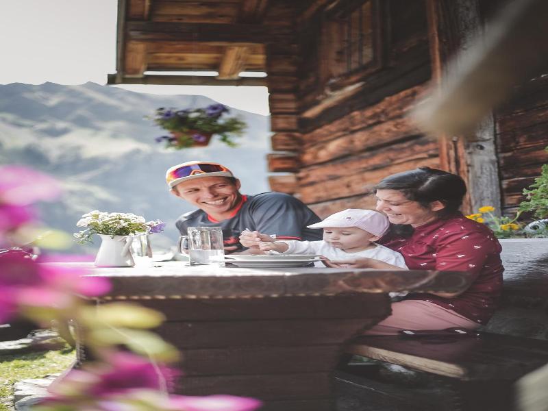 Wellness- Und Familienhotel Egger image