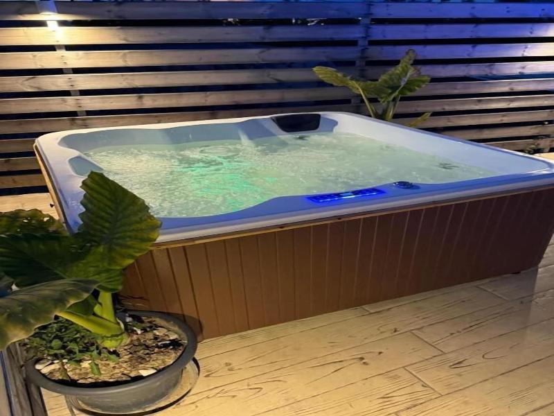 Noa Boutique Hotel image