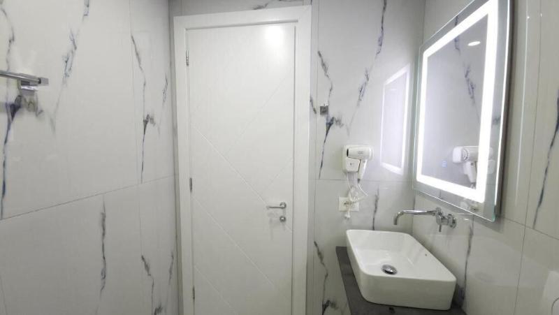 Noa Boutique Hotel image