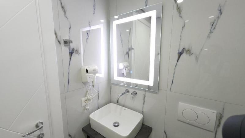 Noa Boutique Hotel image