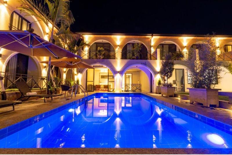 Bisabo Suites Apartment image