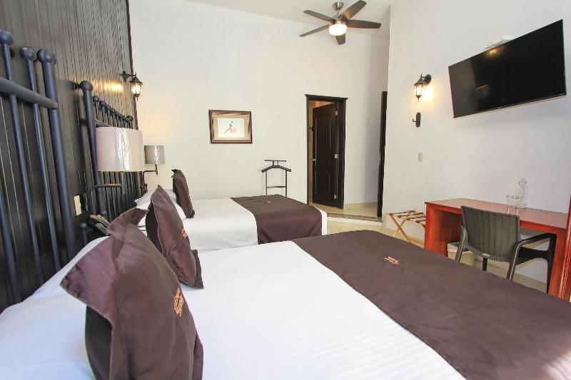 Hotel Plata Condesa image