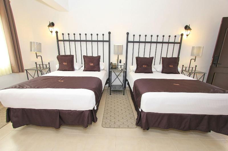 Hotel Plata Condesa image