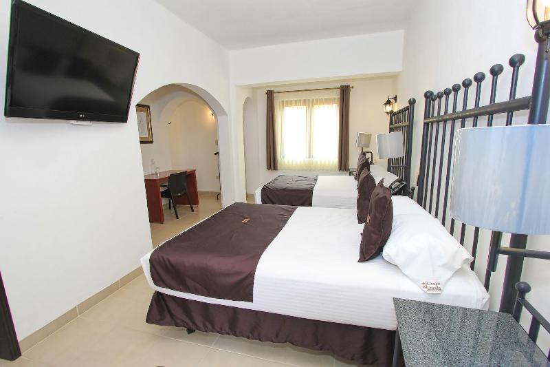 Hotel Plata Condesa image
