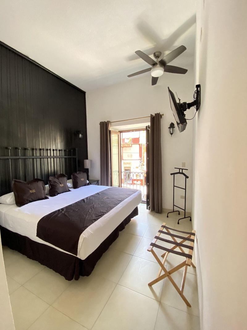 Hotel Plata Condesa image
