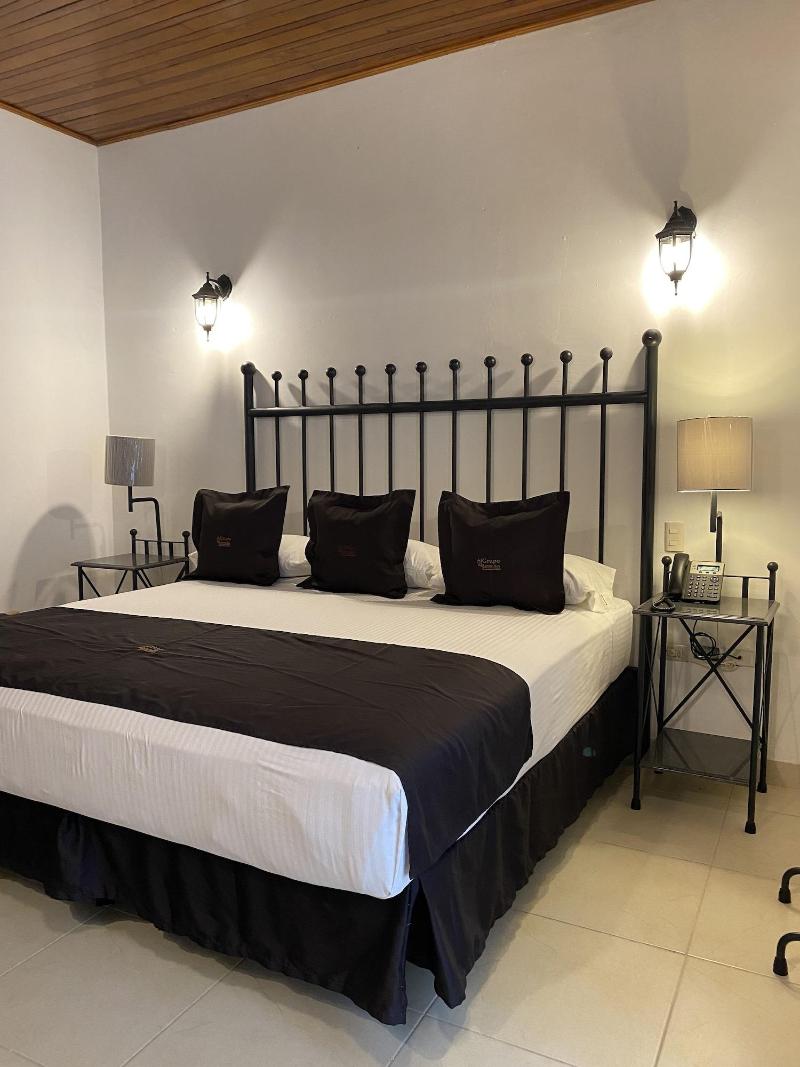 Hotel Plata Condesa image