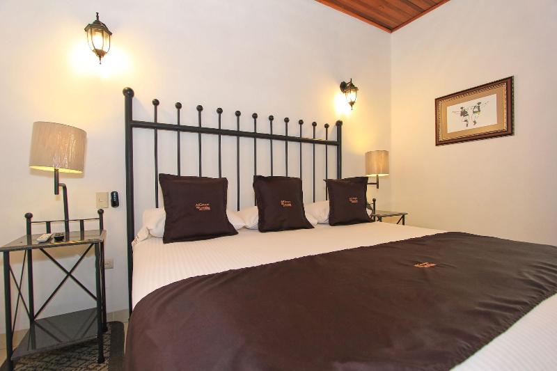 Hotel Plata Condesa image