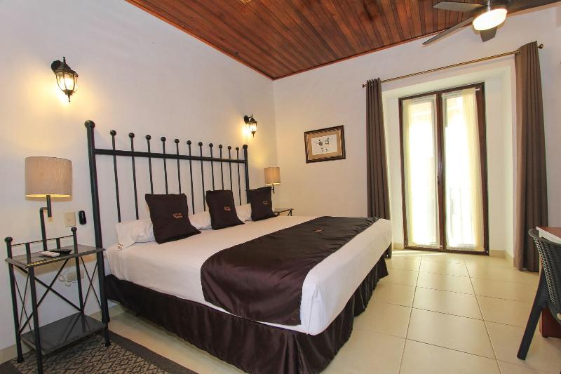 Hotel Plata Condesa image