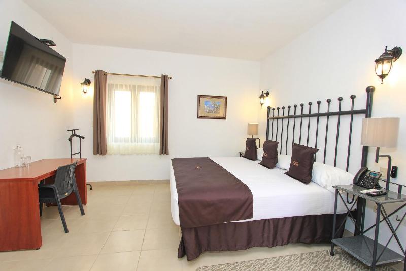 Hotel Plata Condesa image