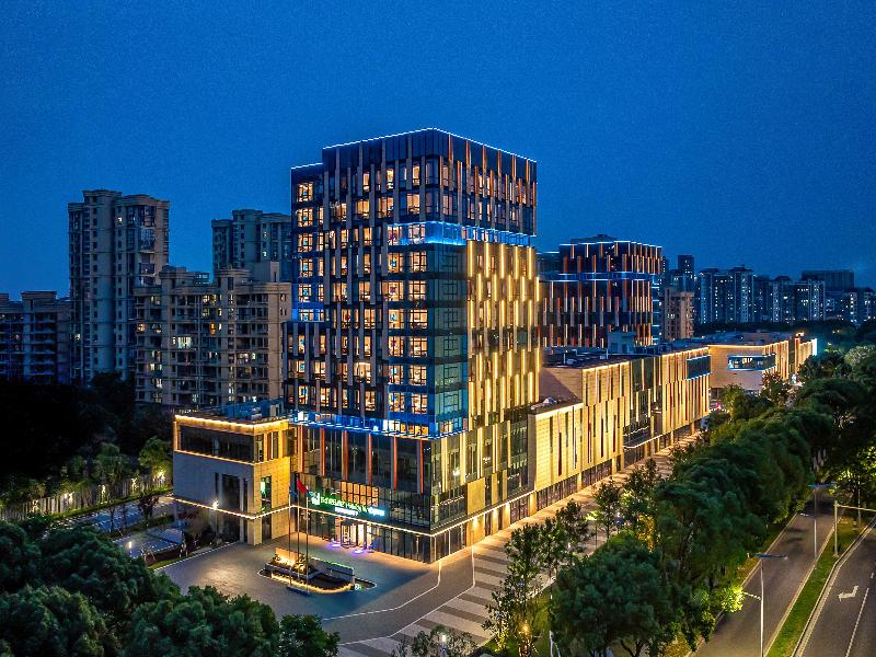 Holiday Inn Express Kunshan Yushan