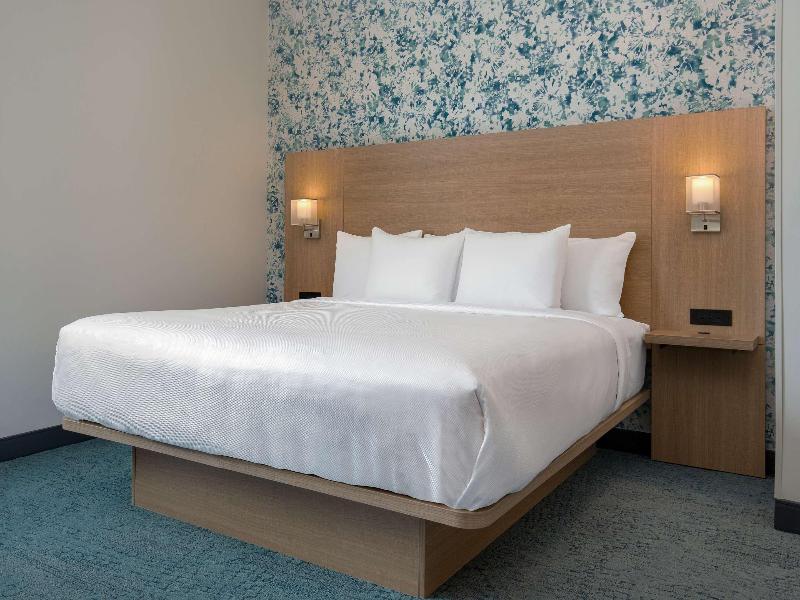 Quality Inn & Suites Prescott ON image