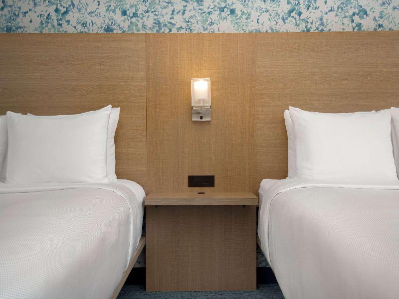 Quality Inn & Suites Prescott ON image